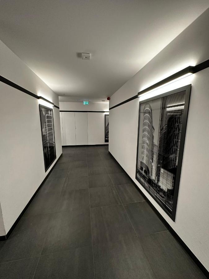 Apartament Vip Wola Warschau Exterior foto